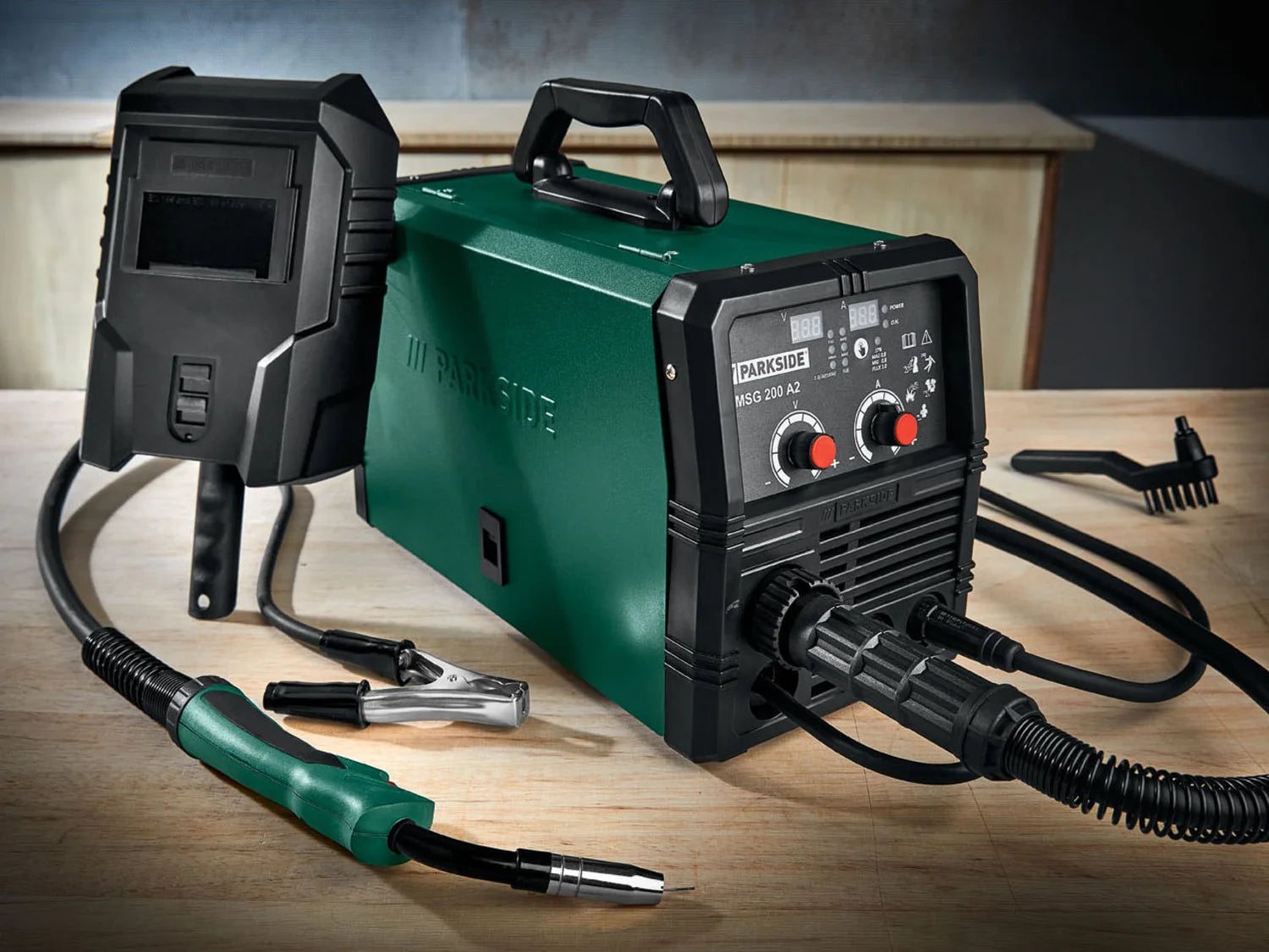 PARKSIDE 4-in-1 inverter multiple welding machine PMSG 200 A2, with carrying handle